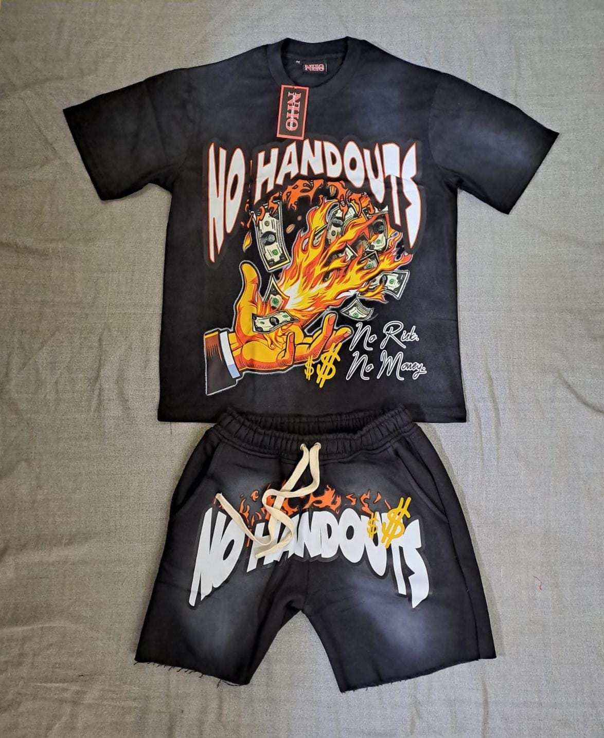 “No Risk No Money🔥” No HandOuts Short set